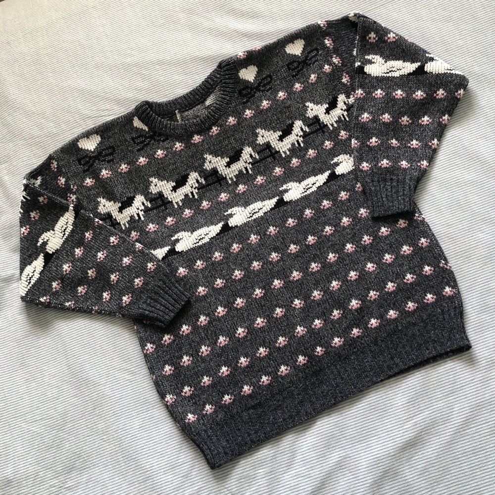 Cozy Gray Patterned Sweater